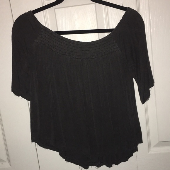 off shoulder top - Picture 1 of 2